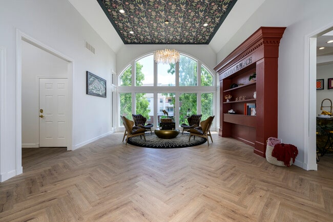 Carriage Place at Lake Chesterfield in Grover, MO - Building Photo - Building Photo