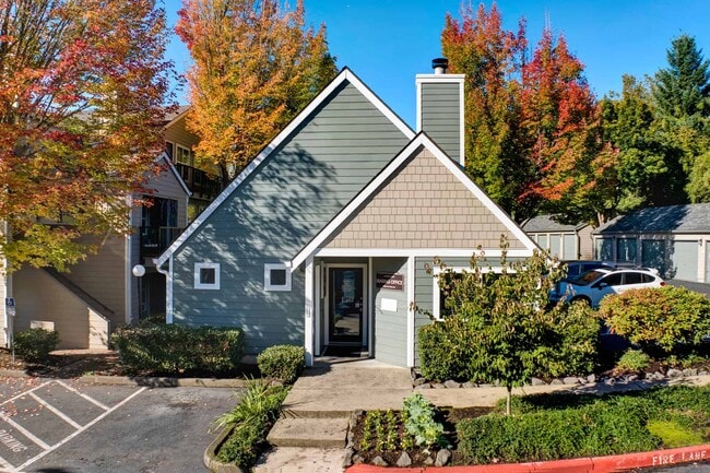 Hampton Ridge Apartments in Tigard, OR - Foto de edificio - Building Photo