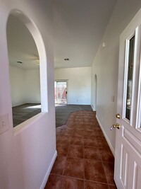 3046 Alicia Ln in Kingman, AZ - Foto de edificio - Building Photo