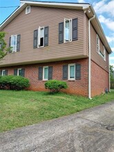 1730 Cedar Grove Dr in Marietta, GA - Building Photo - Building Photo
