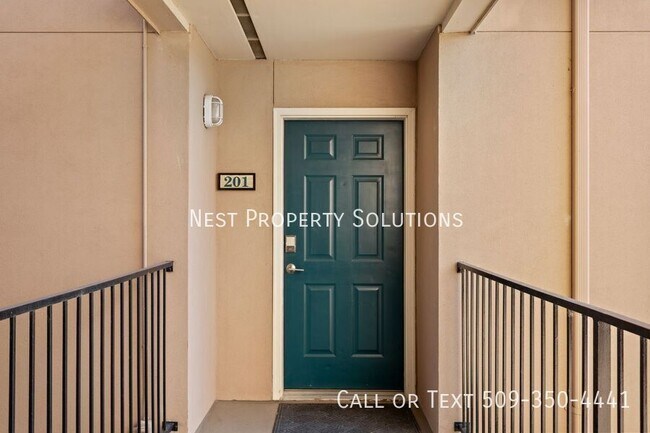 2900 W Marina Dr in Moses Lake, WA - Building Photo - Building Photo