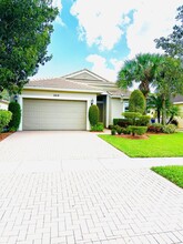 2818 Bellarosa Circle in West Palm Beach, FL - Building Photo - Building Photo