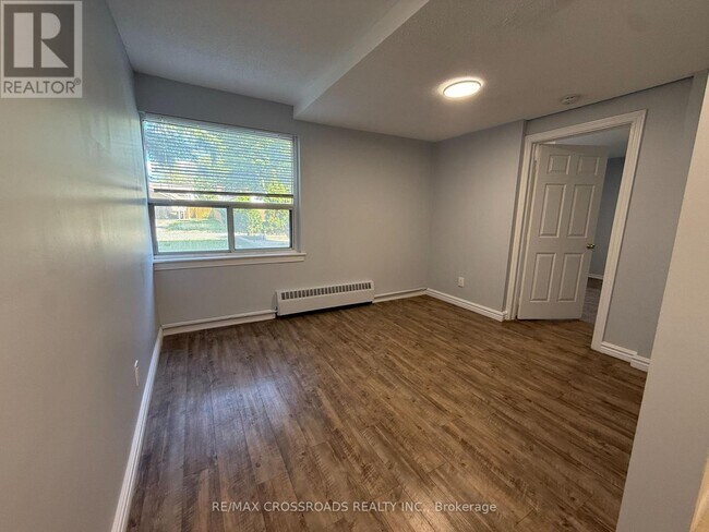 1191 Ellesmere Rd in Toronto, ON - Building Photo - Building Photo