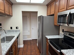 25912 Hayward Blvd in Hayward, CA - Building Photo - Building Photo