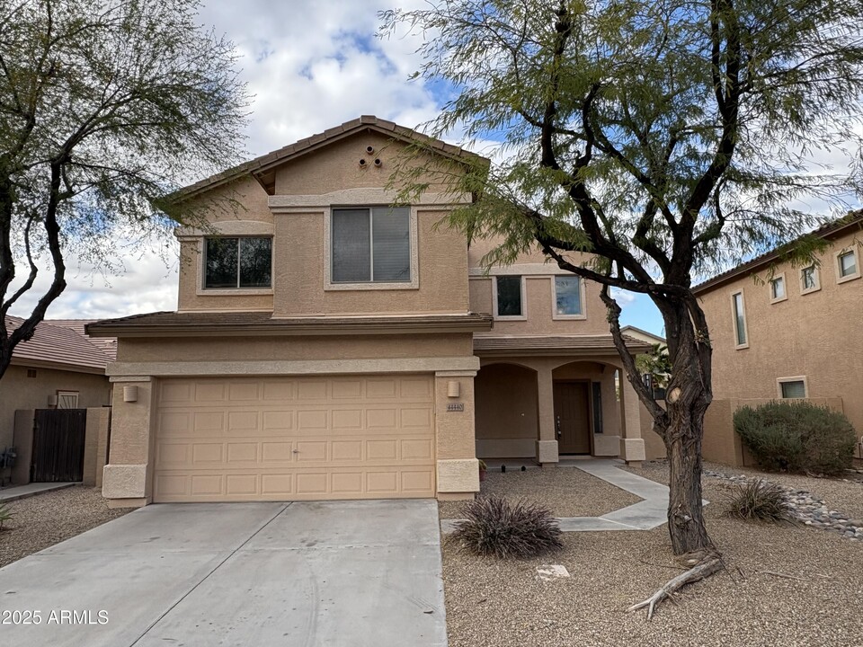 44440 W Knauss Dr in Maricopa, AZ - Building Photo