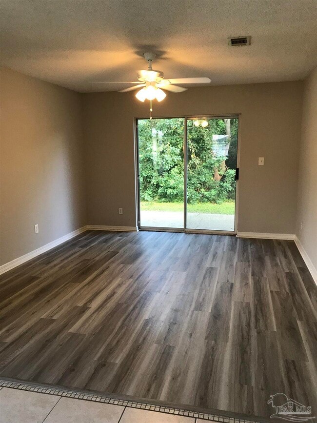 1065 Antigua Cir in Pensacola, FL - Building Photo - Building Photo