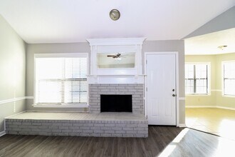 5921 Pecan Trce in Memphis, TN - Building Photo - Building Photo