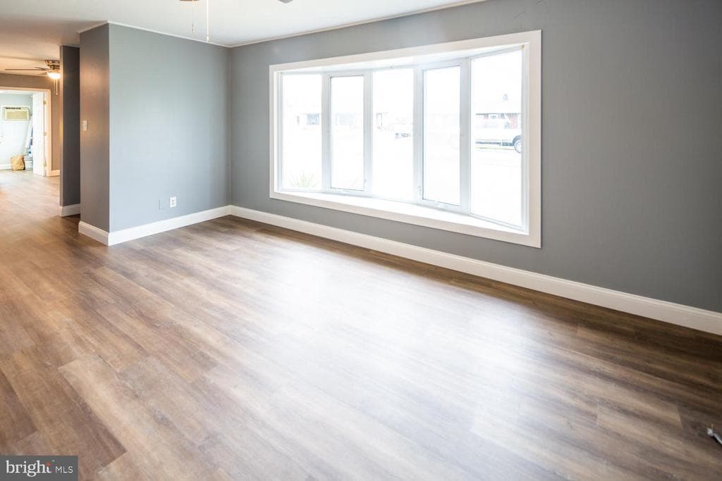 11 Carlisle Rd in Newark, DE - Building Photo