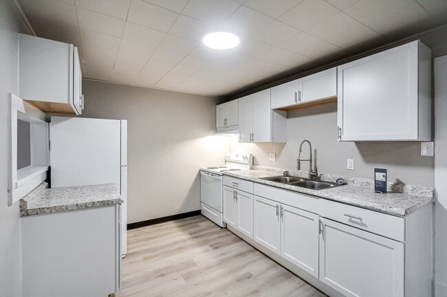 property at 433 Ahnaip St