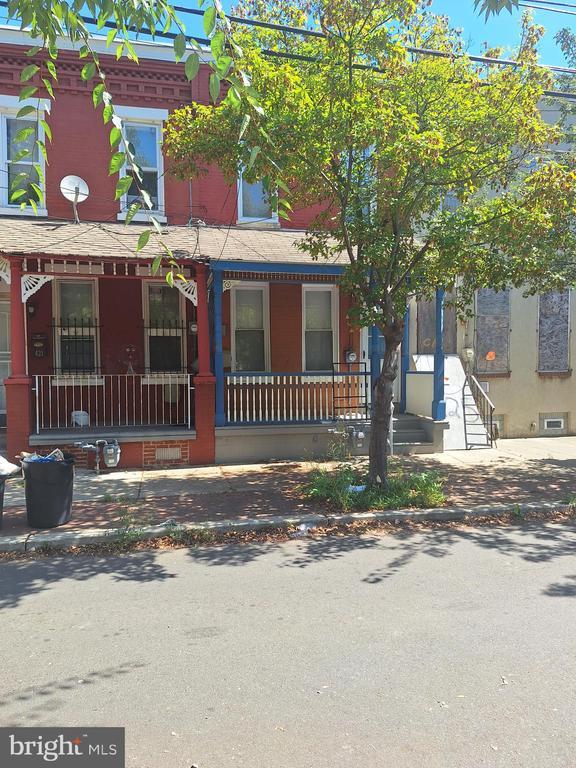property at 423 Trenton Ave