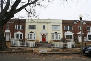 1204 Holbrook St Ne in Washington, DC - Building Photo