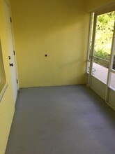 3321 India Palm Dr in Edgewater, FL - Foto de edificio - Building Photo