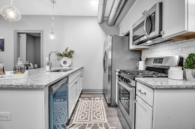 1021 Lafayette Ave in Buffalo, NY - Building Photo - Building Photo