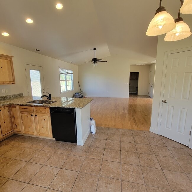 202 Cathey Rd in Anderson, SC - Building Photo - Building Photo