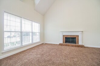 1405 Augustine Ct in Thompson's Station, TN - Foto de edificio - Building Photo