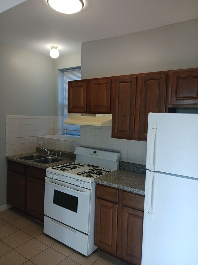 122 N Kilpatrick Ave in Chicago, IL - Foto de edificio - Building Photo