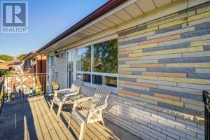 21 Lakeland Dr in Toronto, ON - Building Photo - Building Photo