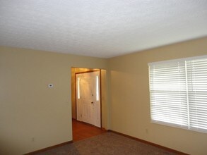 4747 Circle Dr in Fairfield, OH - Building Photo - Building Photo