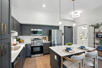 Aura Independent Living in Cedar Rapids, IA - Building Photo - Building Photo