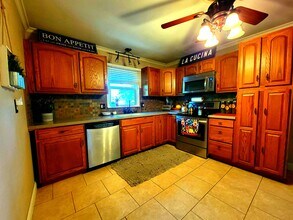 2516 NW 87th St in Kansas City, MO - Foto de edificio - Building Photo