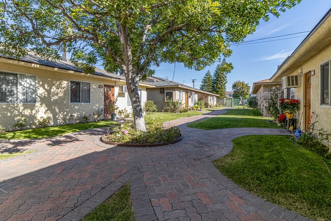 property at 4040 Badillo Cir