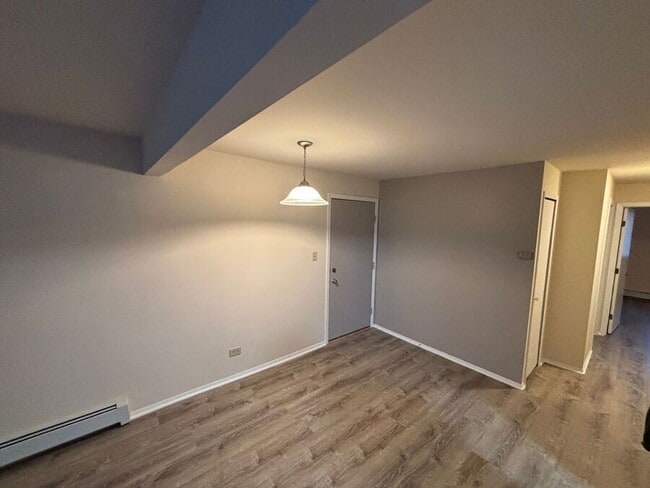 8940 Cedarwood Dr in Tinley Park, IL - Building Photo - Building Photo