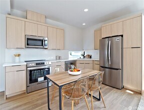 6918 Flora Ave S in Seattle, WA - Building Photo - Building Photo