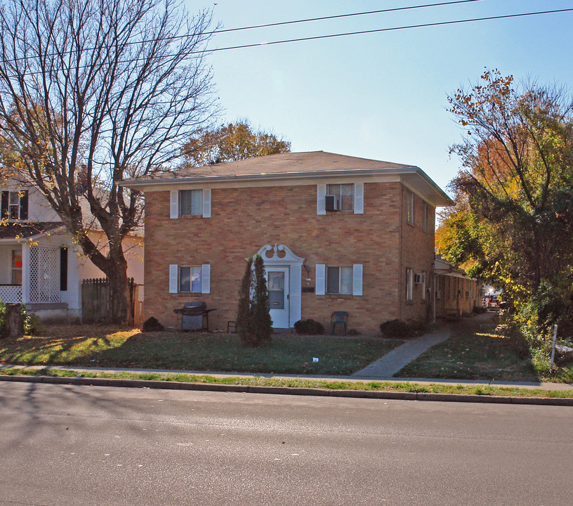 917 Watervliet Ave in Dayton, OH - Building Photo