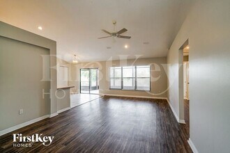 1627 Powder Ridge Dr in Valrico, FL - Building Photo - Building Photo