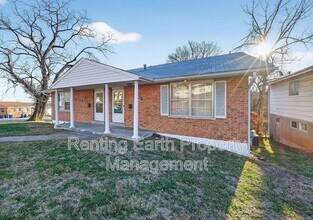 8908 Scottdale Ave in Jennings, MO - Building Photo - Building Photo
