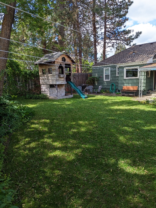 4914 N Cedar St in Spokane, WA - Building Photo - Building Photo