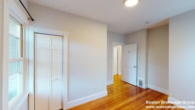 26 Taft St, Unit 3 in Boston, MA - Building Photo - Building Photo