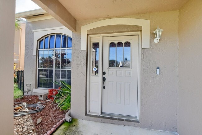 22556 Middletown Dr in Boca Raton, FL - Building Photo - Building Photo