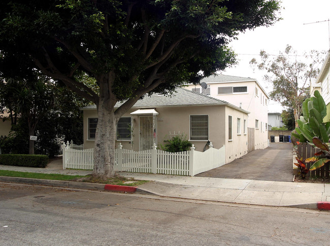 1418 Maple St in Santa Monica, CA - Building Photo - Building Photo