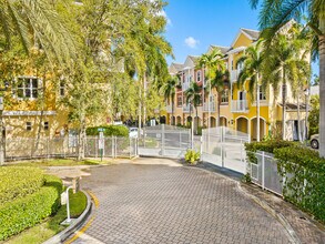 2331 Vintage Dr in Lighthouse Point, FL - Building Photo - Building Photo