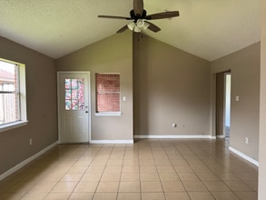 2408 26th St N in Texas City, TX - Building Photo - Building Photo