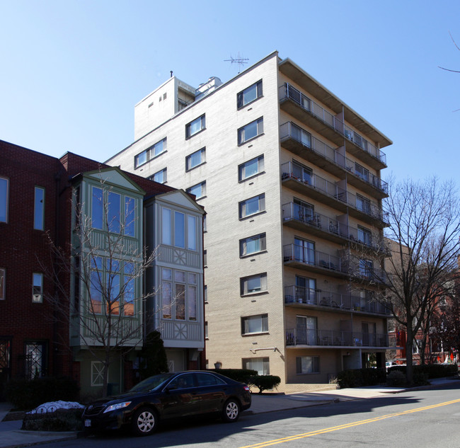 Berkeley House in Washington, DC - Building Photo - Building Photo