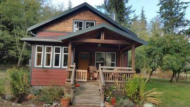 property at 741 Ellwood Dr