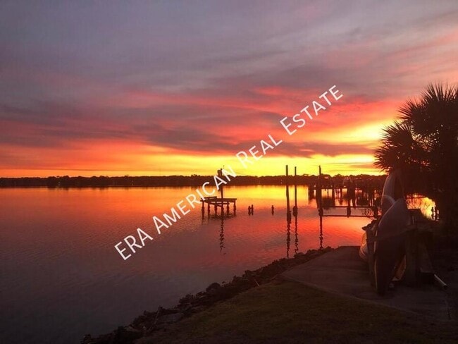 property at 726 Eglin Pkwy NE