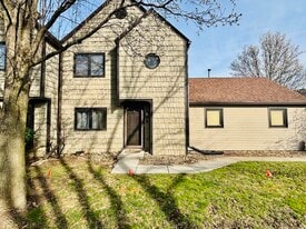 9746 Revere Way in Indianapolis, IN - Building Photo