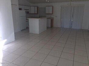 511 Jewell St SE in Palm Bay, FL - Building Photo - Building Photo