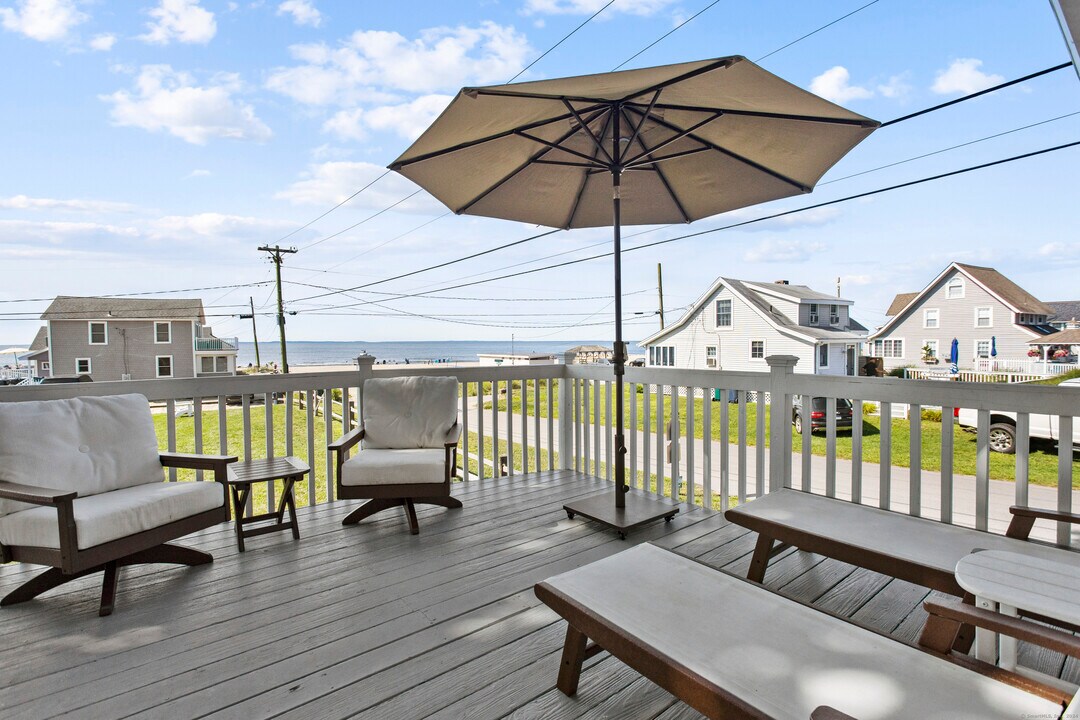 15 Cottage Rd in Old Lyme, CT - Building Photo