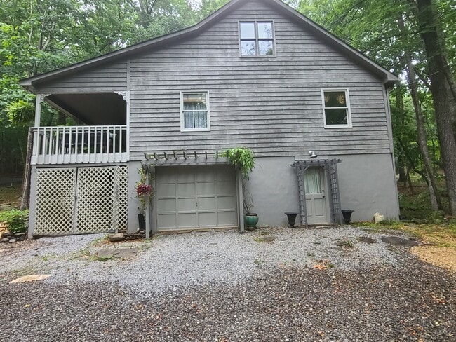 120 Rocky Stream Ct in Jasper, GA - Building Photo - Building Photo