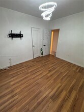 110 NE 68th St in Miami, FL - Building Photo - Building Photo