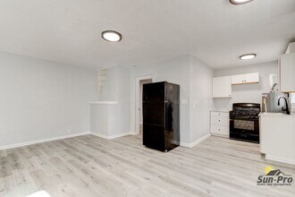 222 N Oleander Ave in Daytona Beach, FL - Foto de edificio - Building Photo