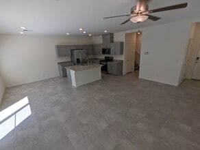 10947 Cheshire Wds Ave in Las Vegas, NV - Building Photo - Building Photo