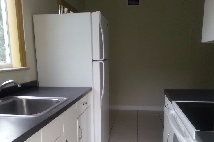 1595 NE 125th St in North Miami, FL - Building Photo