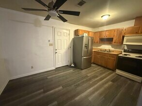 1139 Abraham St in Tallahassee, FL - Building Photo - Building Photo