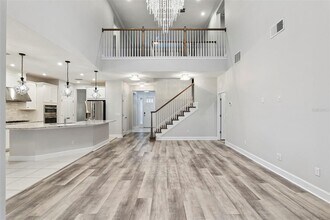 1085 Lakeside Estates Dr in Apopka, FL - Building Photo - Building Photo