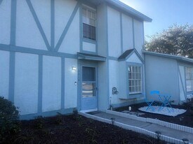 3216 Hempstead Ave in Kissimmee, FL - Building Photo